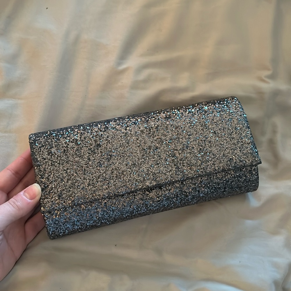 Grey Sequence Clutch
